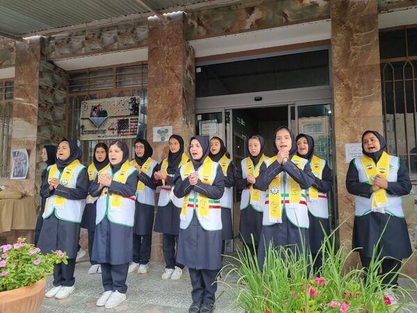 صبحگاه مقاومت در دبیرستان خدیجه کبری (س) ناحیه ۴ اصفهان