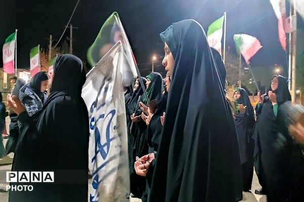 جمهوری اسلامی ایران مستقل متحد پیشرفته  و پیروز است