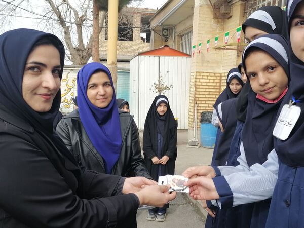 مراسم سالگرد و ورود امام خمینی(ره)و روز جهانی حجاب در دبستان ناهید نخودی 