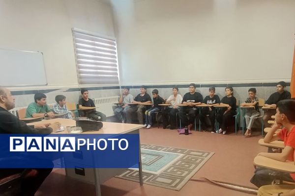 تابستانی معنوی برای دانش‌آموزان در دارالقرآن معراج شهرستان پردیس 