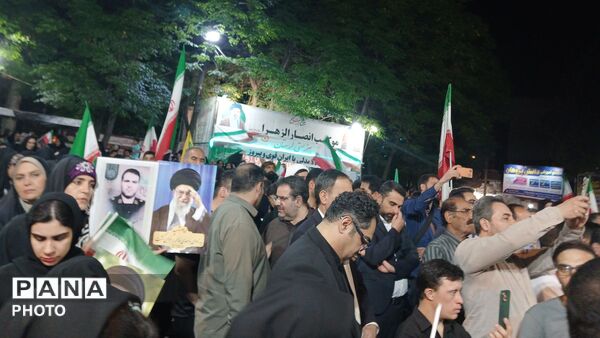 خرم آباد در عید غدیر صحنه‌ای باشکوه از وحدت و ولایتمداری خلق کرد