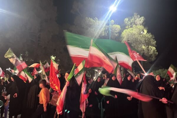 حضور مردم ابرکوه در سوگ فراق امام شهید امام خامنه‌ای 