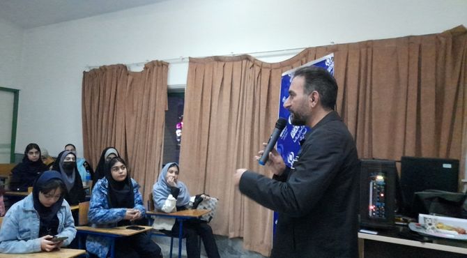  کارگاه آموزش مجری‌گری و استعدادیابی دانش‌آموزان دختر در کرج