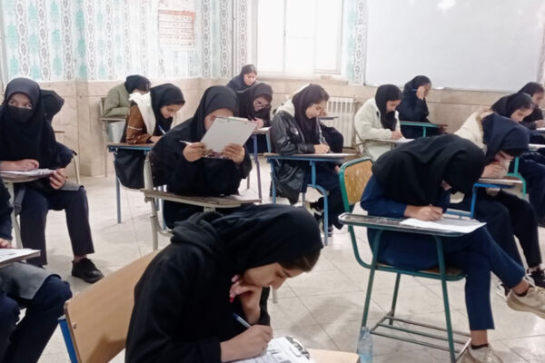ادامه امتحانات در بهمن ماه