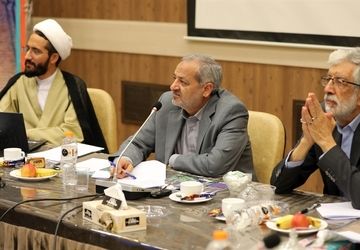 سی‌وچهارمین نشست ‌هیات امنای‌ سازمان پژوهش و برنامه‌ریزی آموزشی در دارالفنون برگزار شد