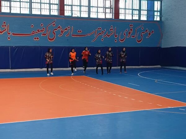 آئین افتتاحیه مسابقات فوتسال دانش‌آموزی منتخب آموزشگاه های شهرستانهای استان تهران به میزبانی ورامین 
