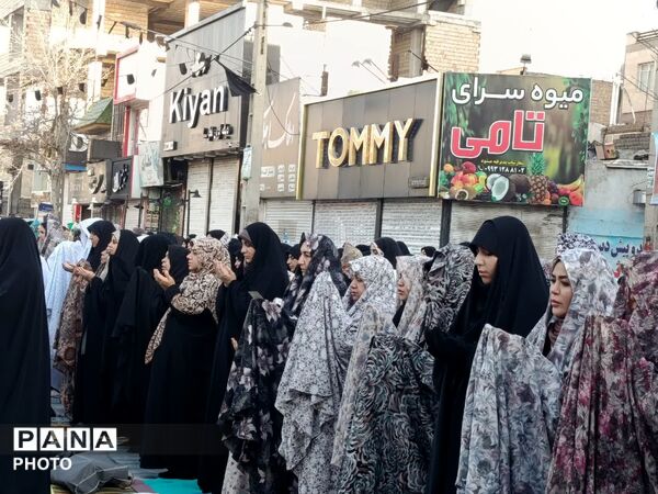 برپایی نماز عید سعید فطر در مشکین دشت  کرج 