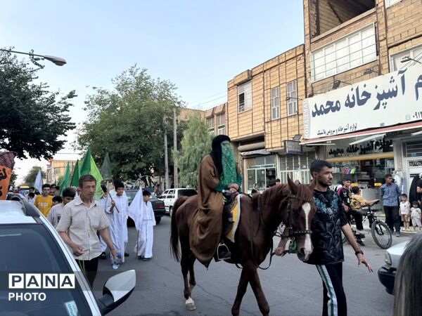 نمایش بازسازی واقعه غدیر در محله شیخ آباد قم