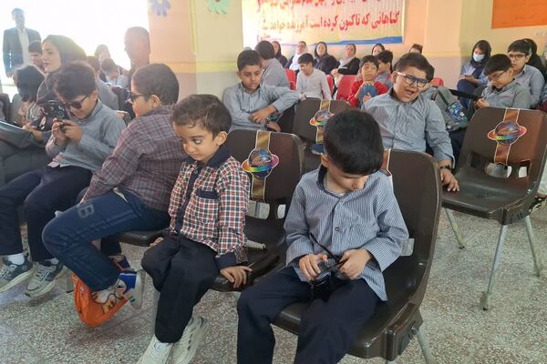 بزرگداشت روز عصای سفید در آموزشگاه شوریده شیرازی