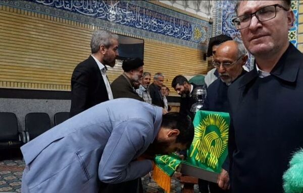 محفل انس با قرآن و تجلیل از نفرات برتر  مسابقات قرآنی در مسجد جامع خامس آل عبا در شهرستان ملارد