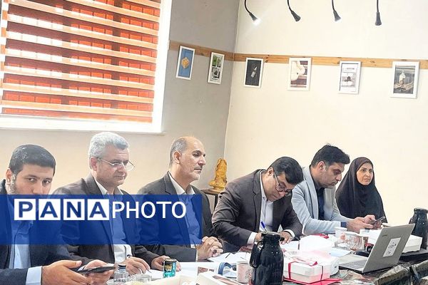 برگزاری همایش مدیران هنرستان‌های هیات امنایی شهرستان‌های استان تهران 