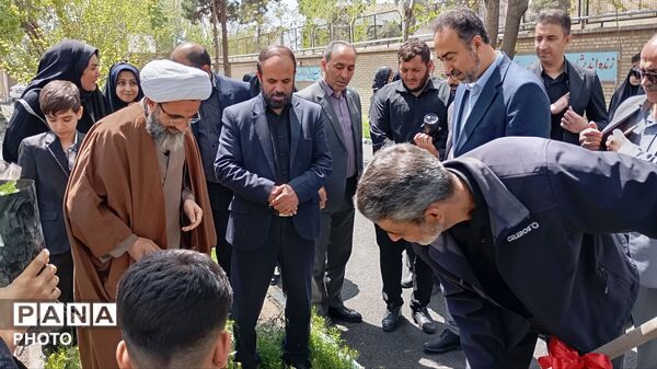 پویش کاشت «نهال امید» در آموزش و پرورش ناحیه 2 کرج و شهرستان فردیس