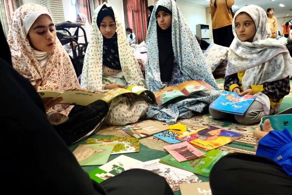 لحظات ناب اعتکاف دانش‌آموزی دختران در جاسک