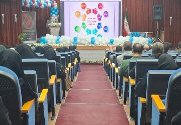 نشست فصلی مدیران شهرستان قرچک با هدف ارزیابی عملکرد مدارس