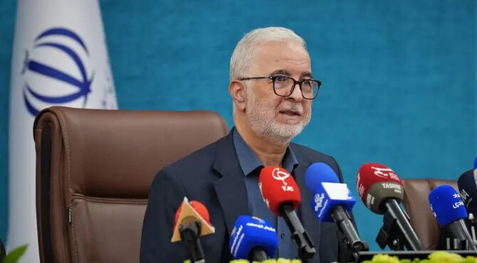 رسانه‌ها در جنگ نقش مهمی در حفظ انسجام ملی داشتند/ هر فرد یا جریانی بخواهد به همبستگی ملی خدشه وارد کند، مرتکب گناه نابخشودنی شده است