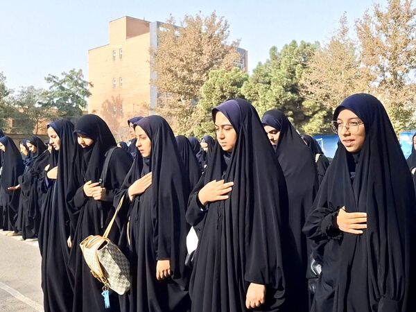 کلاس‌های پیش نیاز سال تحصیلی در مدرسه شاهد تقوا پیشگان 