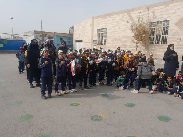 زنگ استکبار ستیزی در مدارس رضویه
