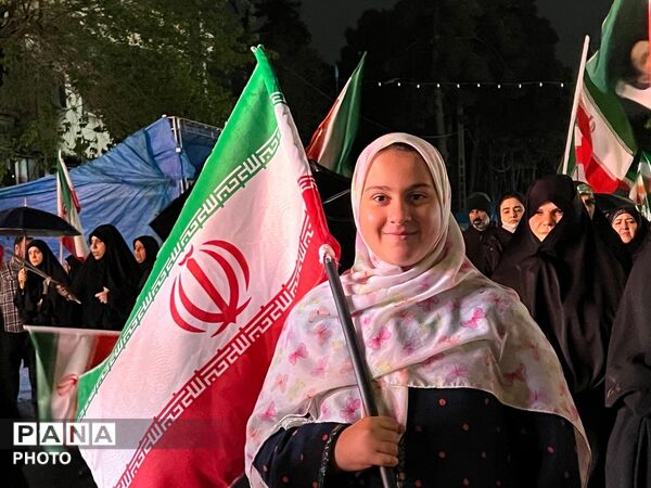 صدای حق هنوز پابرجاست
