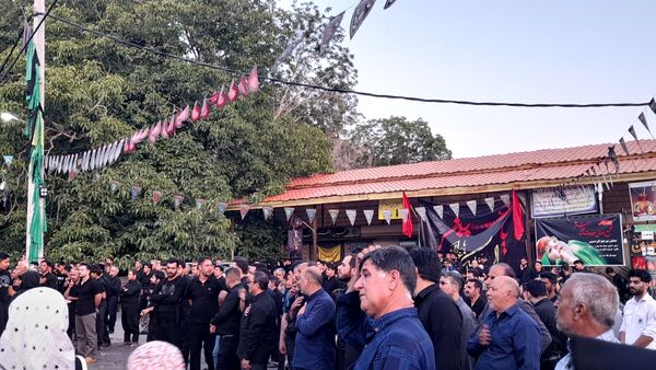 مراسم سوگواری، علم گردانی در روستای گرمدره 