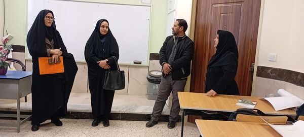 بازدید مسئولین آموزش و پرورش خلیل آباد از دبیرستان مادرمهربان نقاب