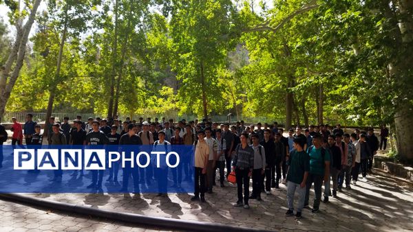 اولین صبحگاه پایه دهمی دبیرستان شاهد ابوذر غفاری نیشابور 
