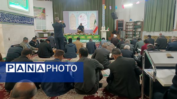  محفل انس با قرآن در امامزاده سید محمد (ع) کاشمر
