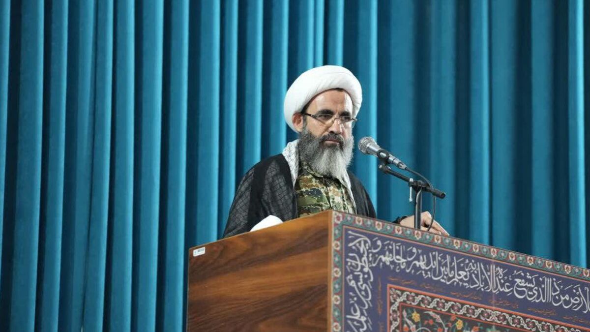 حفظ وحدت در جامعه، از شاخصه‌های ماندگار امام شهیدان بود