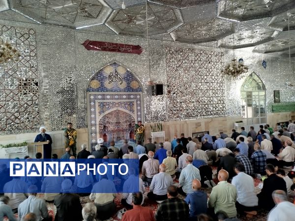 نماز جمعه شهرستان کاشمر با حضور پر رنگ مردم برگزار شد 