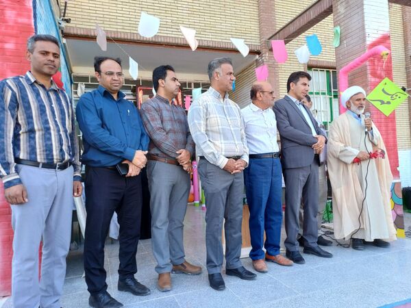 جشن شکوفه‌ها در شهرستان قلعه‌گنج 