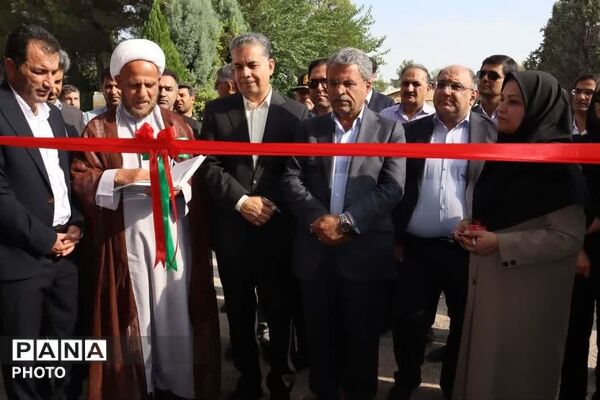 افتتاح ۶ پروژه عمرانی و خدماتی در زرقان