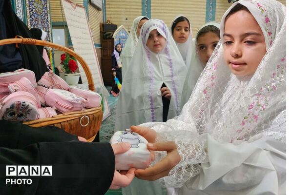 برگزاری اجلاس نماز در مسجد صاحب‌الزمان(عج) شهرک کاووسیه