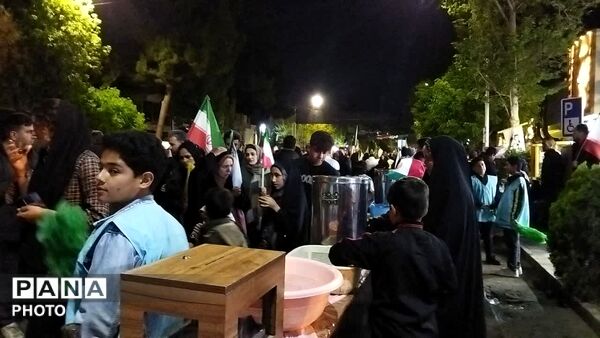 قاب های از جنس خدمت در نیشابور-۳