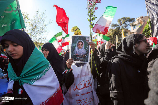  چهلمین روز شهادت رهبر شهید انقلاب اسلامی - تهران/2