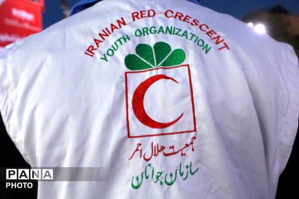 آموزش امداد و نجات در قلب همدان؛ میدان امام میزبان فعالیت‌های جمعیت هلال‌احمر شد