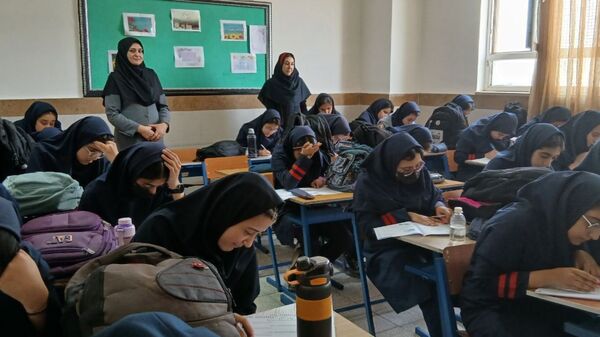 برگزاری مرحله دوم آزمون سنجش دستاوردهای یادگیری در مدارس شهرستان ملارد 