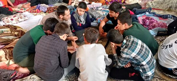  حس و حال معنوی دانش آموزان شرکت کننده در اعتکاف دانش آموزی مسجد مصلی طوقچی اصفهان