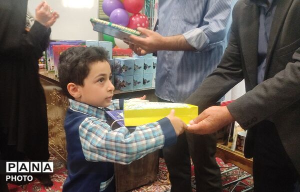  جشن الفبای دانش‌آموزانِ دبستان موعود
