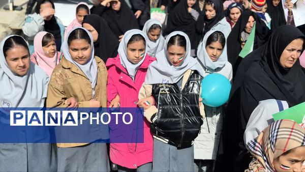 حضور پرشور مردم سپیدان در راهپیمایی ۲۲ بهمن