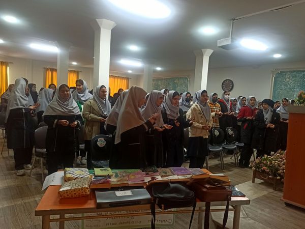 گرامیداشت هفته کتاب و کتابخوانی به همراه پرده خوانی شهادت حضرت فاطمه(س)