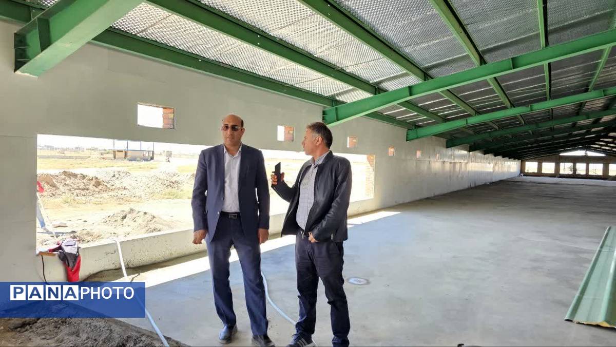 بازدید از واحد پرورش مرغ گوشتی صنعتی شرکت دام و صنعت چمنزار فاروج