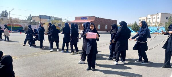 مسابقات درون مدرسه ای در دبیرستان فرهنگ