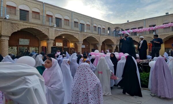 روزه‌اولی‌ها در آباده جشن گرفتند