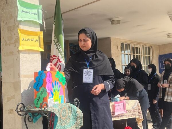 انتخابات همیار مشاور به‌مناسبت هفته بهداشت‌روان در آموزشگاه تلاش شهرستان بجنورد