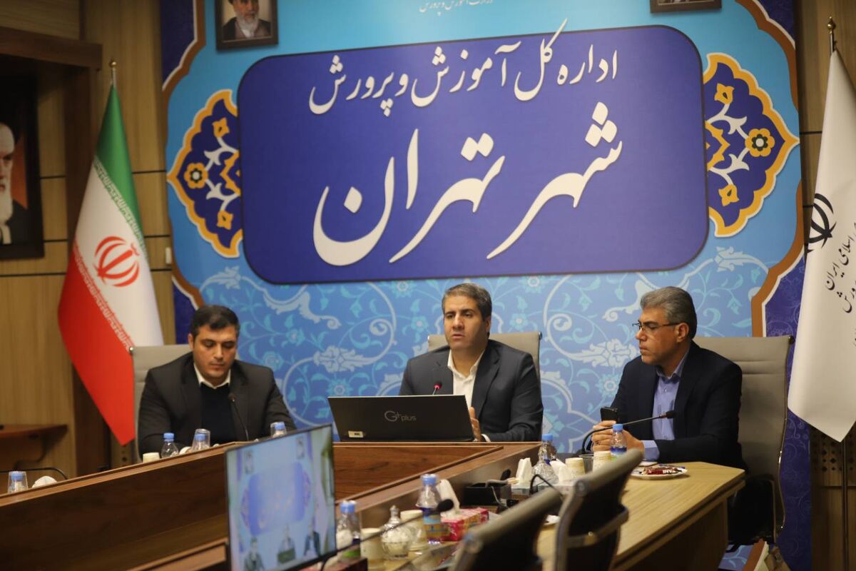 مدیر مدرسه حلقه اصلی تحقق سیاست‌های کلان آموزشی است