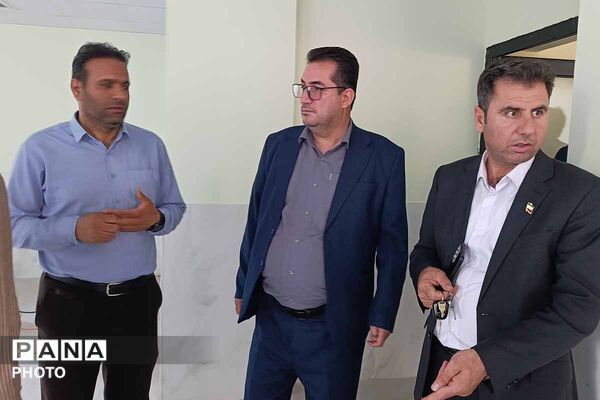 بازدید مدیران کل آموزش و پرورش و نوسازی مدارس از دبیرستان سبز فردوسی بجنورد