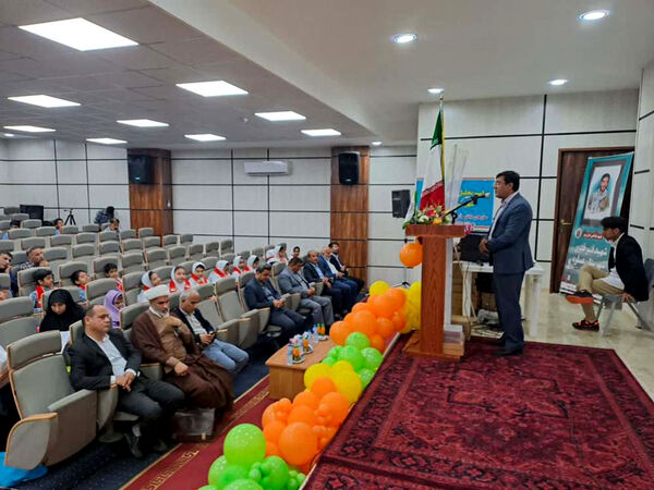  تجلیل از مدیران، مربیان و دانش‌آموزان پیشتاز شهرستان عسلویه