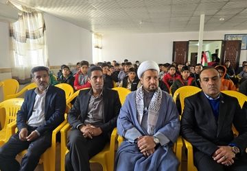 یادواره‌ دانش‌آموز شهید «مهدی احمدیوسفی» در شهرستان عنبرآباد