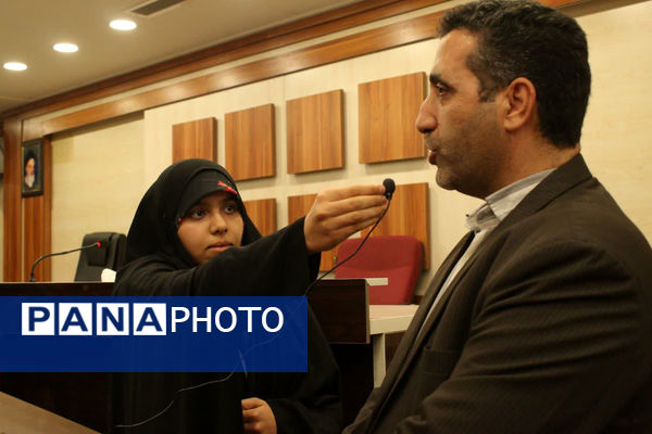 تقدیر از دانش‌آموزخبرنگاران برگزیده رویداد «فرزندان انقلاب» در قم