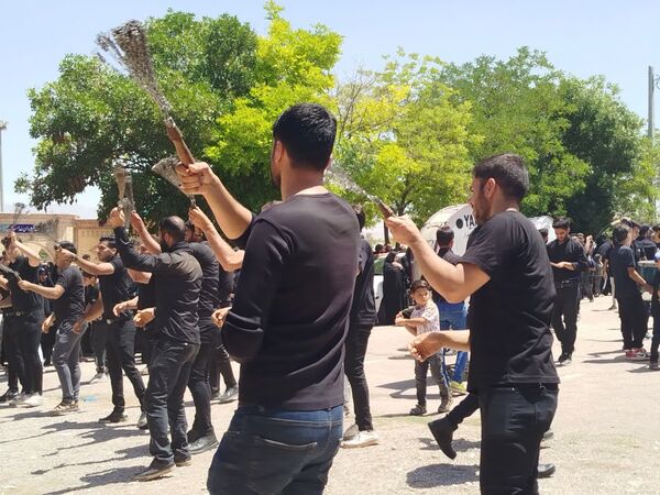 دسته عزاداری ظهر عاشورا در فاروج 