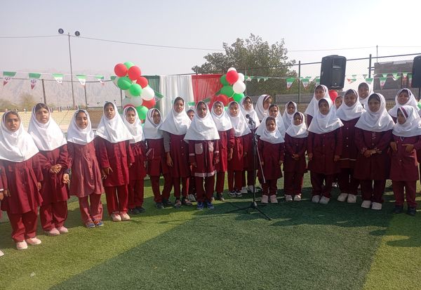 جشن دهه فجر در روستای لاور فین